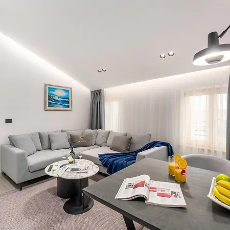 Апартаменты Arriba Residence *