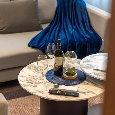 Апартаменты Arriba Residence *