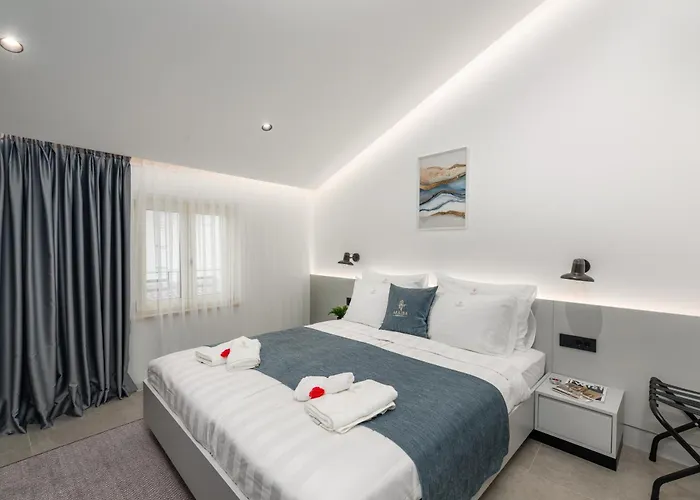 Апартаменты Arriba Residence *